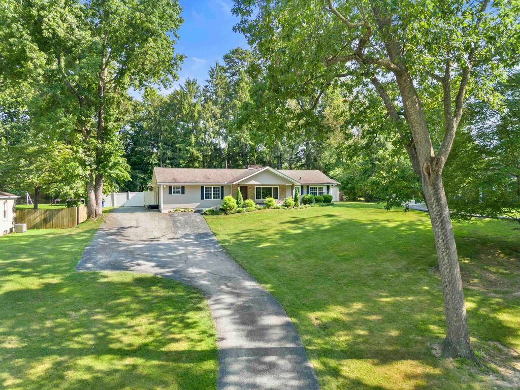 Photo of 116 Buena Vista Drive DR, Ashland, KY 41102 (MLS # 60972)