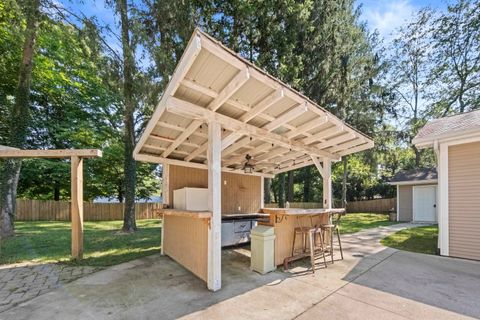 Tiny photo for 116 Buena Vista Drive DR, Ashland, KY 41102 (MLS # 60972)