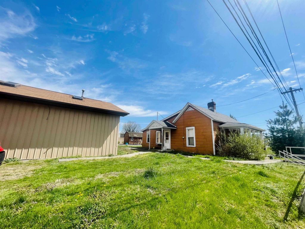 Photo of 2833 Blackburn Avenue, Ashland, KY 41101 (MLS # 59678)