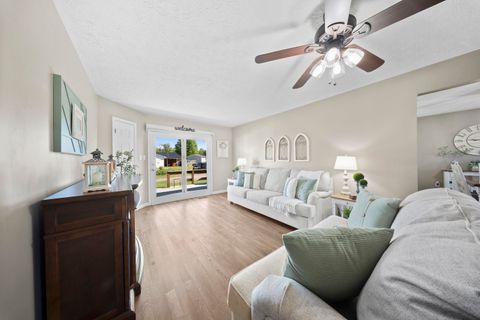 Tiny photo for 961 McCloud Drive Dr, Worthington, KY 41183 (MLS # 60483)