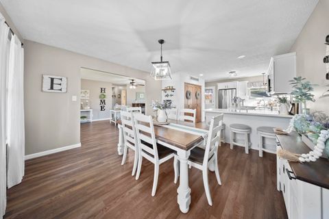 Tiny photo for 961 McCloud Drive Dr, Worthington, KY 41183 (MLS # 60483)