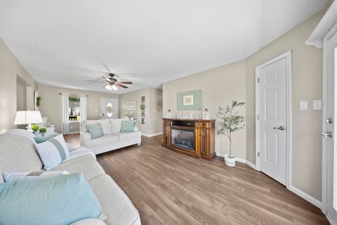 Tiny photo for 961 McCloud Drive Dr, Worthington, KY 41183 (MLS # 60483)