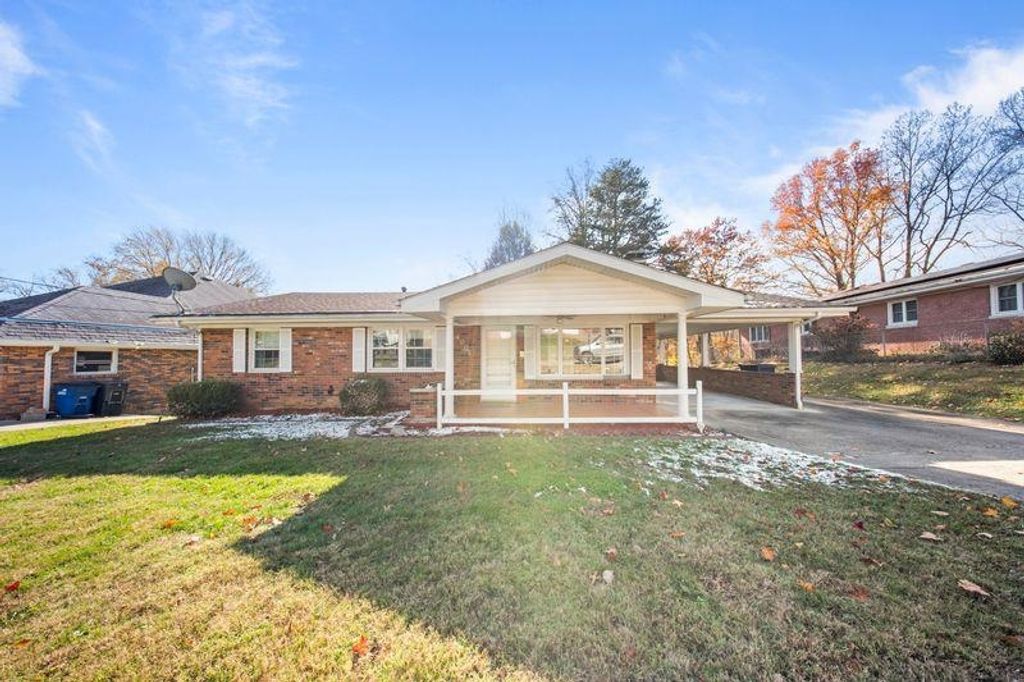 Photo of 4008 Southview Road Rd, Ashland, KY 41102 (MLS # 59760)