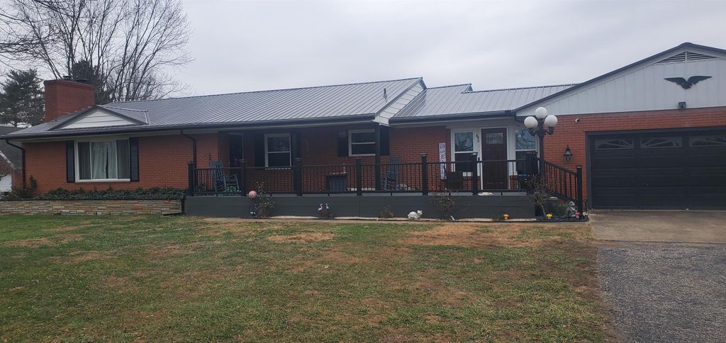 Photo of 440 Greenup Avenue Ave, Raceland, KY 41169 (MLS # 59914)