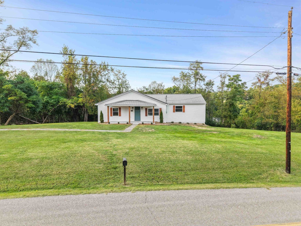 Photo of 4959 Sherwood Drive, Ashland, KY 41101 (MLS # 61349)