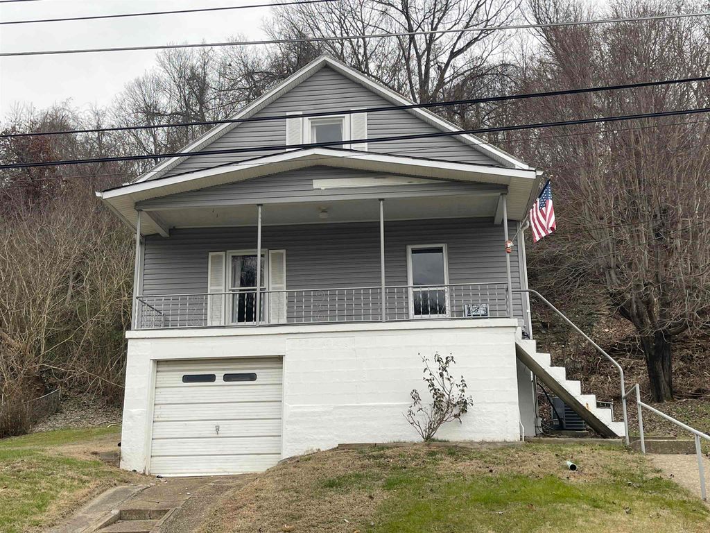Photo of 632 28th Street St, Catlettsburg, KY 41129 (MLS # 59894)