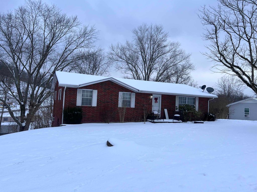 Photo of 657 Grayson, Grayson, KY 41143 (MLS # 60097)