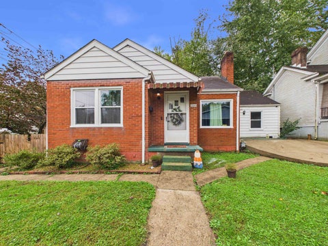 Photo of 814 18th St ST, Ashland, KY 41101 (MLS # 61468)