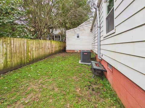 Tiny photo for 814 18th St ST, Ashland, KY 41101 (MLS # 61468)