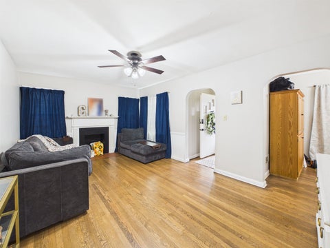 Tiny photo for 814 18th St ST, Ashland, KY 41101 (MLS # 61468)