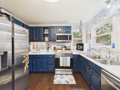 Tiny photo for 814 18th St ST, Ashland, KY 41101 (MLS # 61468)