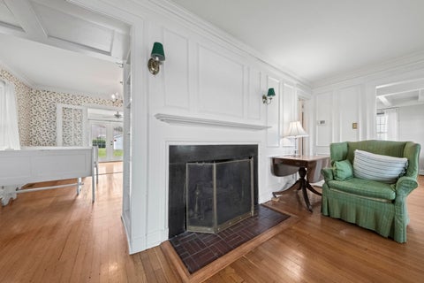 Tiny photo for 704 Waterfront St, Greenup, KY 41144 (MLS # 61223)