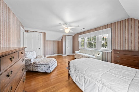 Tiny photo for 704 Waterfront St, Greenup, KY 41144 (MLS # 61223)