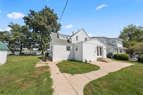 Tiny photo for 704 Waterfront St, Greenup, KY 41144 (MLS # 61223)
