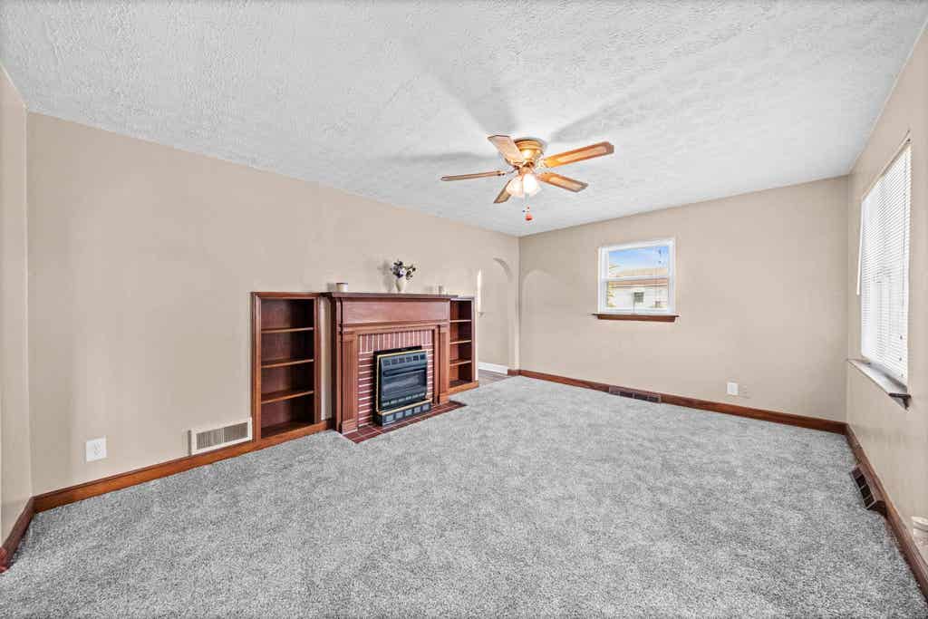 Photo of 3265 Ridgeway Drive DR, Ashland, KY 41102 (MLS # 61034)
