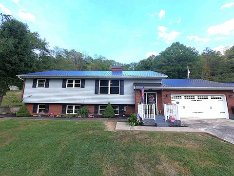 Photo of 7234 Edgewood Drive, Ashland, KY 41102 (MLS # 61233)