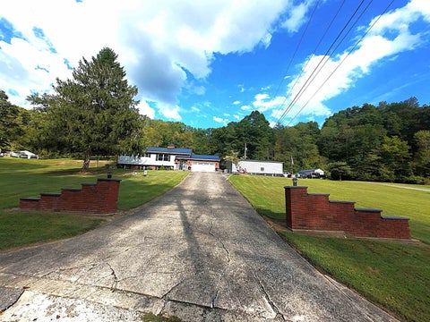 Tiny photo for 7234 Edgewood Drive, Ashland, KY 41102 (MLS # 61233)