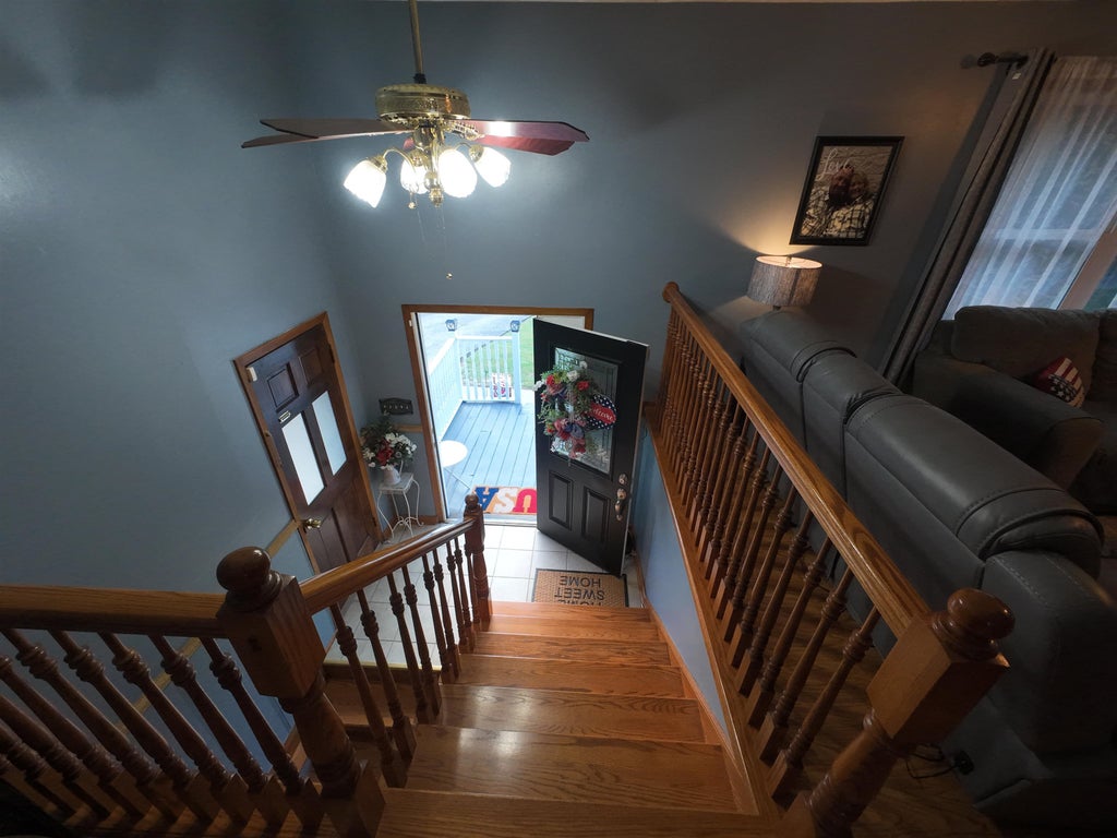 Photo of 7234 Edgewood Drive, Ashland, KY 41102 (MLS # 61233)