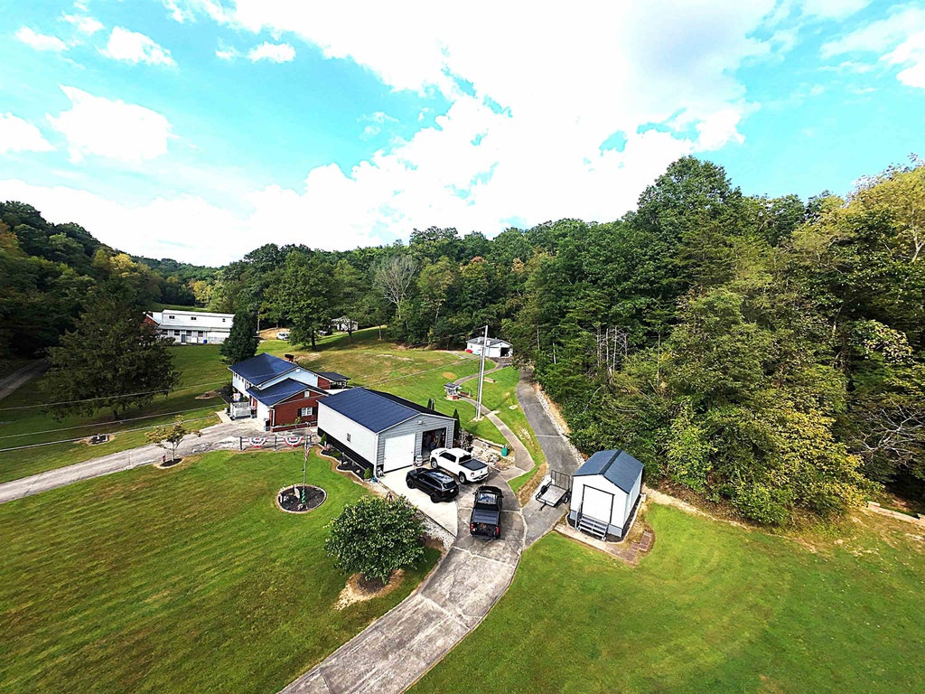 Photo of 7234 Edgewood Drive, Ashland, KY 41102 (MLS # 61233)