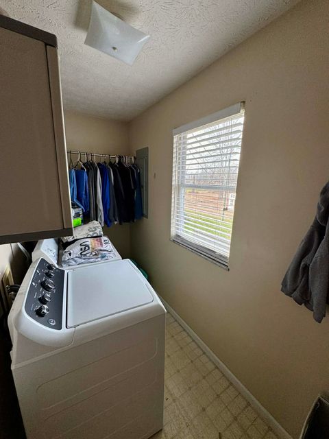 Tiny photo for 817 Cherrywood Lane, Grayson, KY 41143 (MLS # 60070)