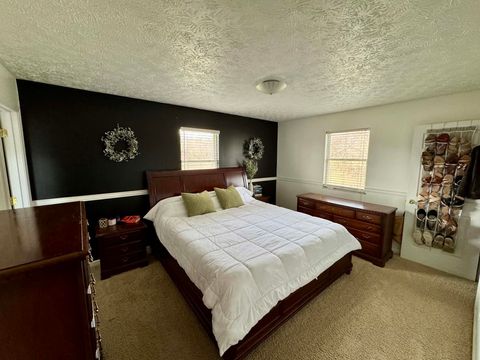 Tiny photo for 817 Cherrywood Lane, Grayson, KY 41143 (MLS # 60070)