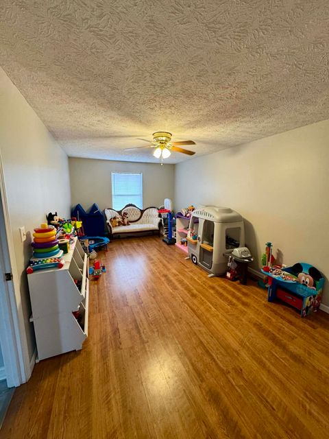 Tiny photo for 817 Cherrywood Lane, Grayson, KY 41143 (MLS # 60070)