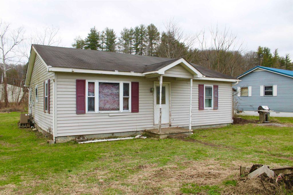 Photo of 2411 Rosemont Drive, Ashland, KY 41102 (MLS # 59906)