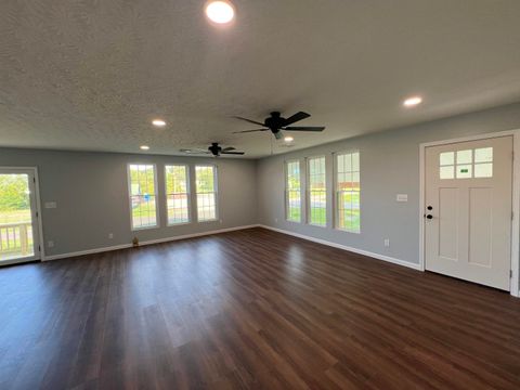 Tiny photo for 2620 Piqua St, Ashland, KY 41102 (MLS # 59571)