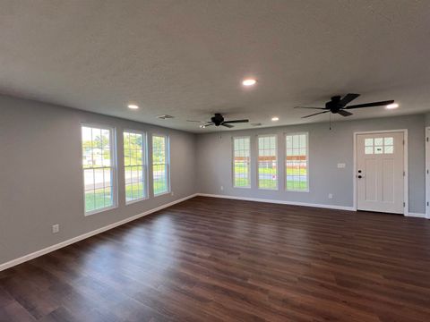 Tiny photo for 2620 Piqua St, Ashland, KY 41102 (MLS # 59571)