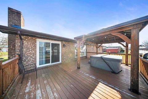 Tiny photo for 1609 Gainesway Drive, Worthington, KY 41183 (MLS # 60211)