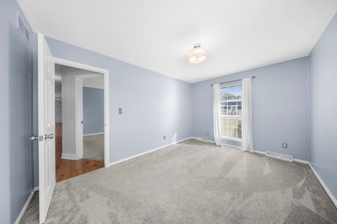 Tiny photo for 1609 Gainesway Drive, Worthington, KY 41183 (MLS # 60211)