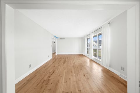 Tiny photo for 1609 Gainesway Drive, Worthington, KY 41183 (MLS # 60211)