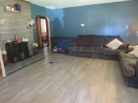 Tiny photo for 1006 Raceland Avenue, Russell, KY 41169 (MLS # 59578)