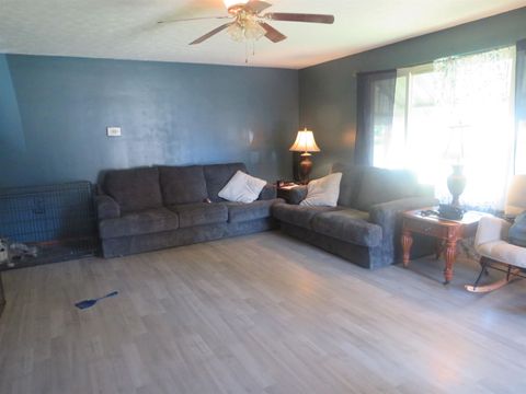 Tiny photo for 1006 Raceland Avenue, Russell, KY 41169 (MLS # 59578)