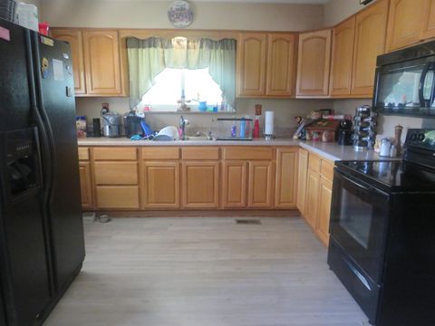 Tiny photo for 1006 Raceland Avenue, Russell, KY 41169 (MLS # 59578)