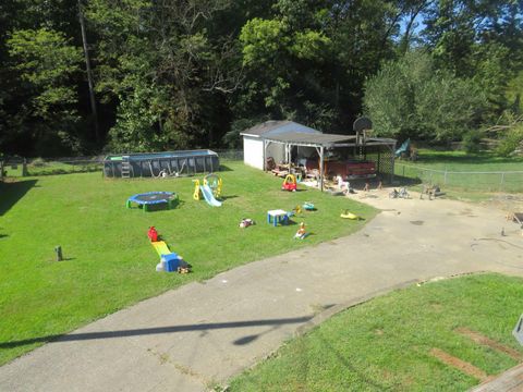 Tiny photo for 1006 Raceland Avenue, Russell, KY 41169 (MLS # 59578)