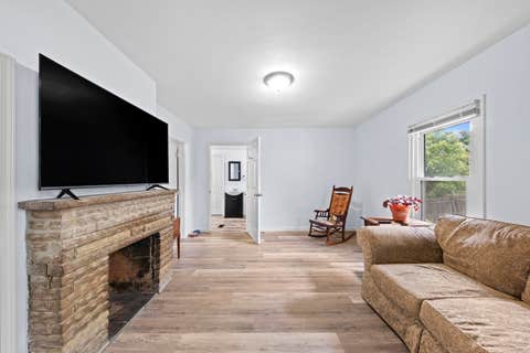 Tiny photo for 904 Horn Street, Ashland, KY 41102 (MLS # 60964)