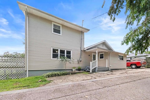 Tiny photo for 904 Horn Street, Ashland, KY 41102 (MLS # 60964)