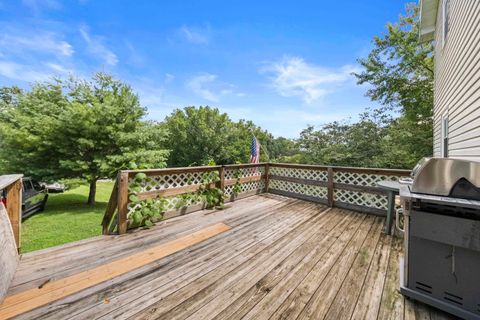 Tiny photo for 904 Horn Street, Ashland, KY 41102 (MLS # 60964)