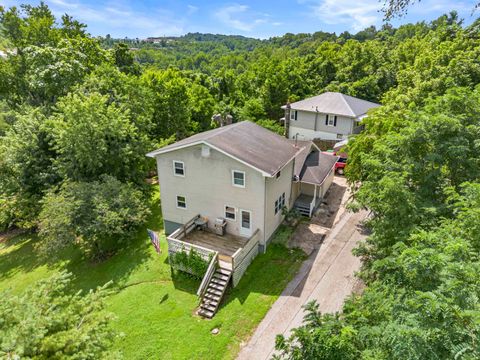 Photo of 904 Horn Street, Ashland, KY 41102 (MLS # 60964)