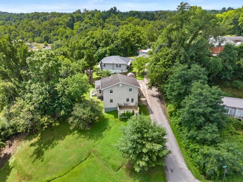Tiny photo for 904 Horn Street, Ashland, KY 41102 (MLS # 60964)