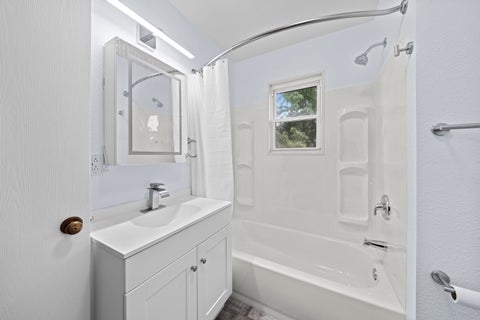 Tiny photo for 904 Horn Street, Ashland, KY 41102 (MLS # 60964)