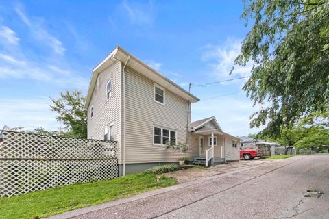Tiny photo for 904 Horn Street, Ashland, KY 41102 (MLS # 60964)