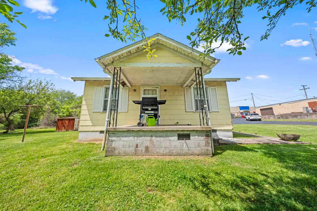 Photo of 900 Bellefonte Road, Flatwoods, KY 41139 (MLS # 60697)