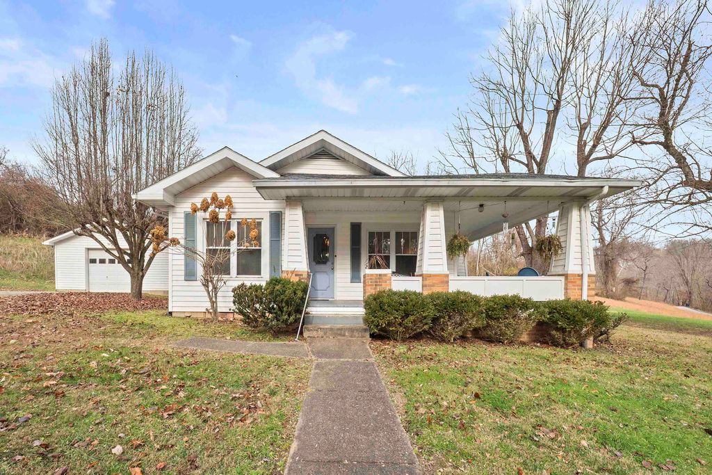 Photo of 3911 Duke Street St, Ashland, KY 41101 (MLS # 59866)
