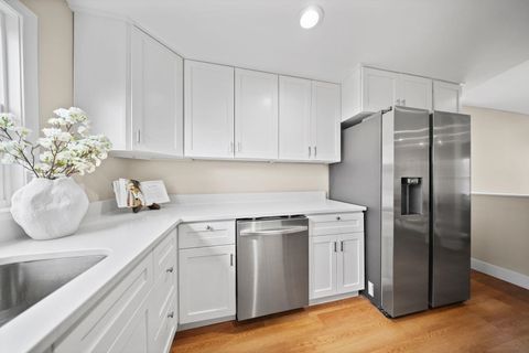 Tiny photo for 2731 Blackburn Avenue, Ashland, KY 41101 (MLS # 60246)