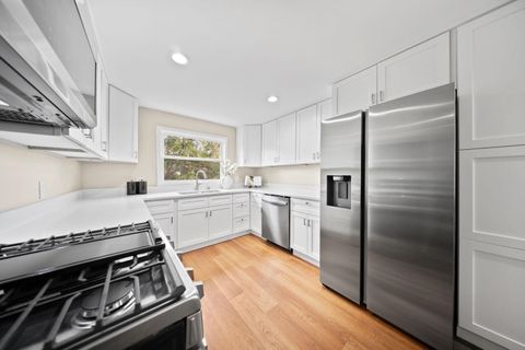 Tiny photo for 2731 Blackburn Avenue, Ashland, KY 41101 (MLS # 60246)