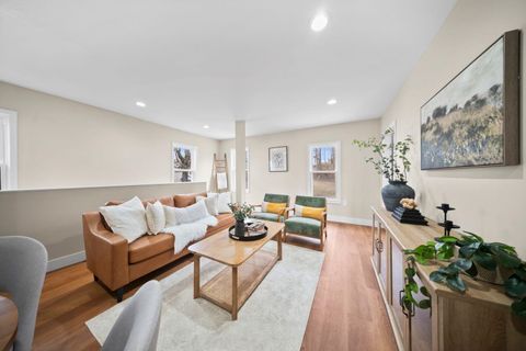 Tiny photo for 2731 Blackburn Avenue, Ashland, KY 41101 (MLS # 60246)