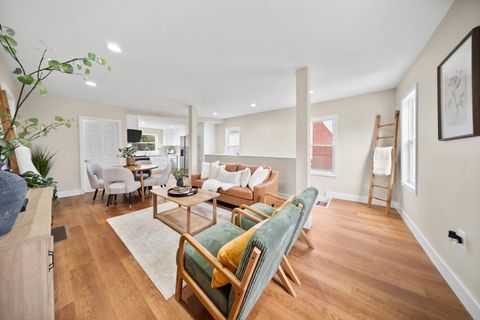 Tiny photo for 2731 Blackburn Avenue, Ashland, KY 41101 (MLS # 60246)