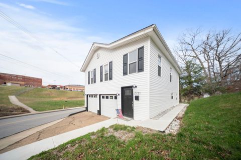 Tiny photo for 2731 Blackburn Avenue, Ashland, KY 41101 (MLS # 60246)